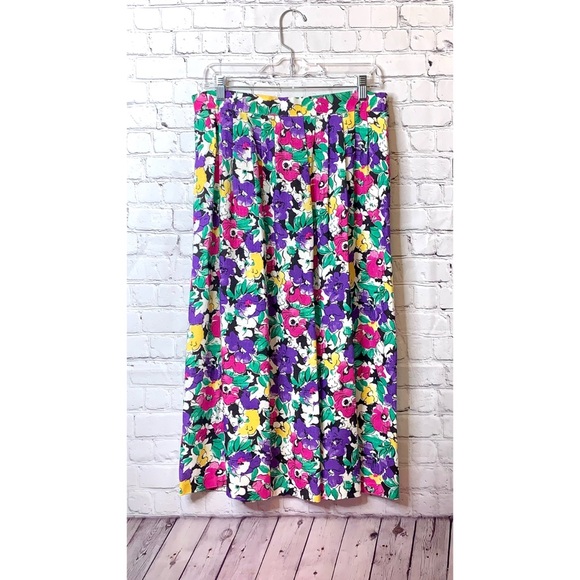 Vintage Floral 2 Piece Skirt Set - Picture 3 of 6